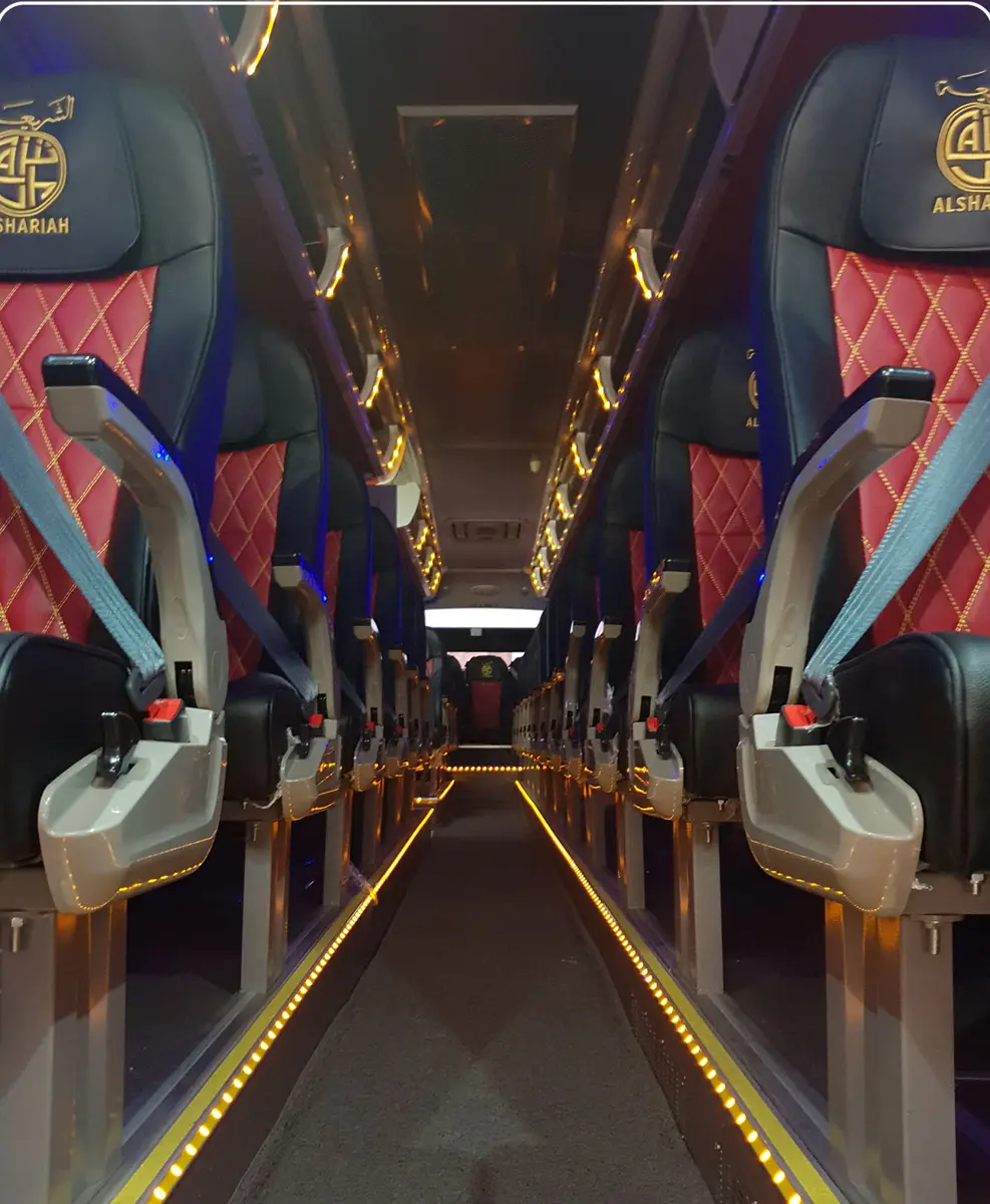 ممر حافلة VIP 2021 بإضاءة أرضية